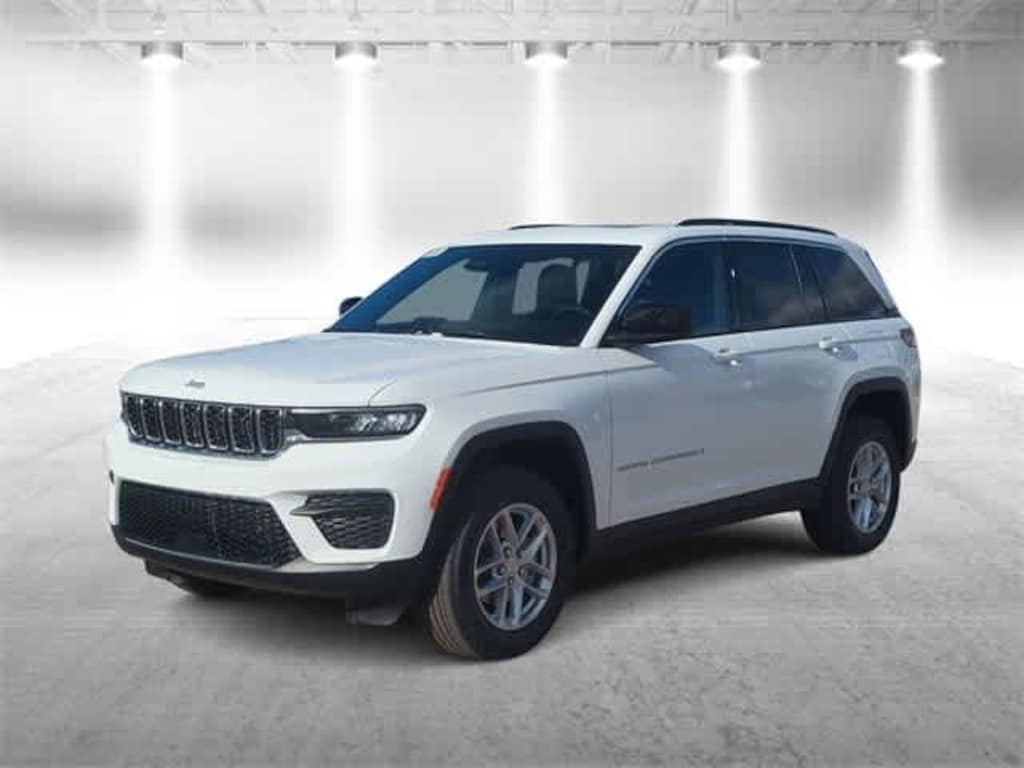 New 2025 Jeep Grand Cherokee Laredo X Sport Utility