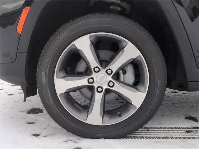 Thumbnail: 2023 Jeep Grand Cherokee - 14