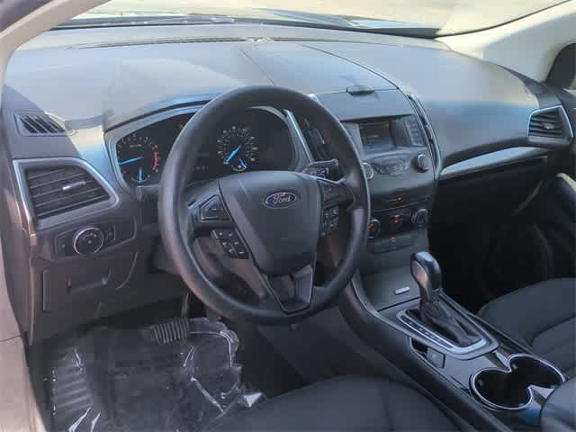2015 Ford Edge SE 10