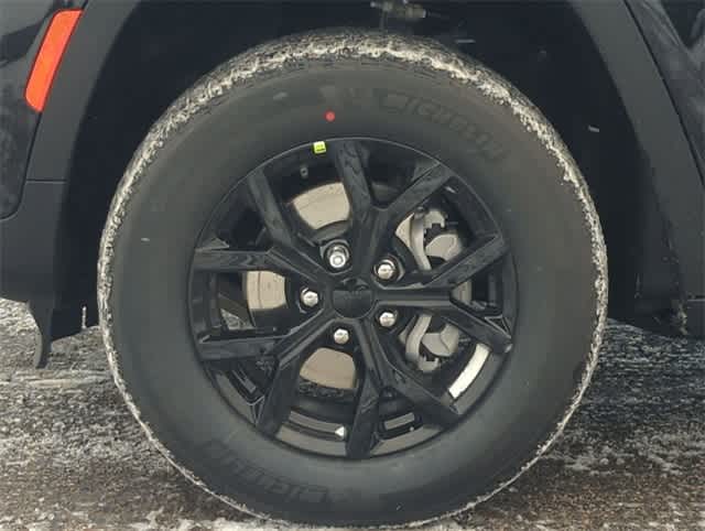 Thumbnail: 2025 Jeep Grand Cherokee - 14