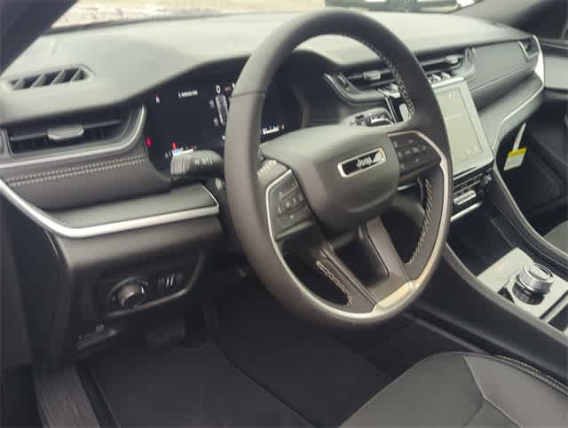 Thumbnail: 2025 Jeep Grand Cherokee - 10