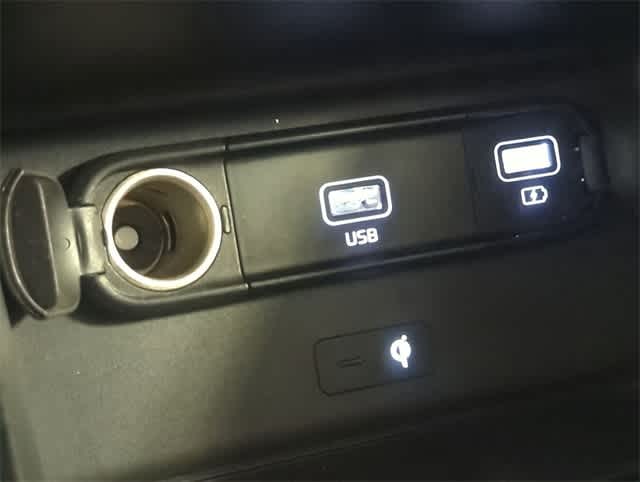 Thumbnail: 2020 Kia Telluride - 35