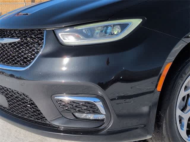 Thumbnail: 2021 Chrysler Pacifica - 11