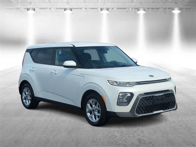 2020 Kia Soul S photo 2