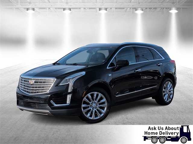 2017 Cadillac XT5 Platinum's photo