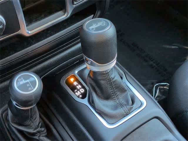 Thumbnail: 2019 Jeep Wrangler - 29