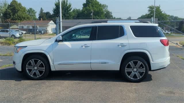 Thumbnail: 2017 GMC Acadia - 9