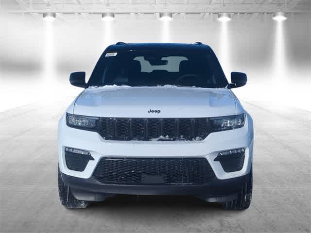 Thumbnail: 2025 Jeep Grand Cherokee - 3