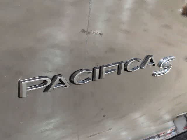 Thumbnail: 2018 Chrysler Pacifica - 13