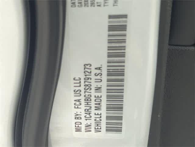 Thumbnail: 2025 Jeep Grand Cherokee - 38