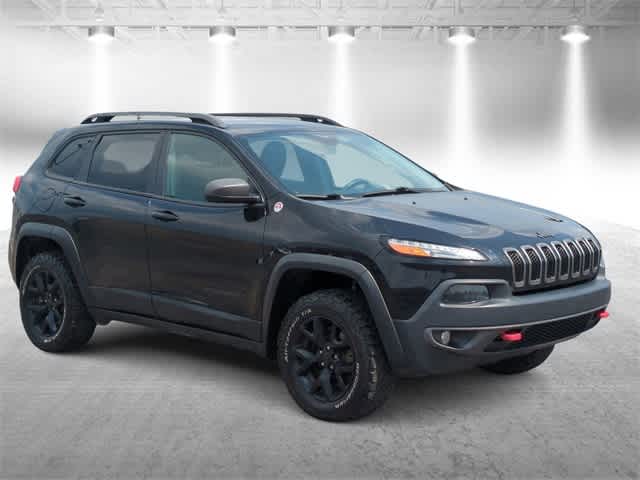 Used 2017 Jeep Cherokee Trailhawk with VIN 1C4PJMBS5HW531303 for sale in Garden City, MI