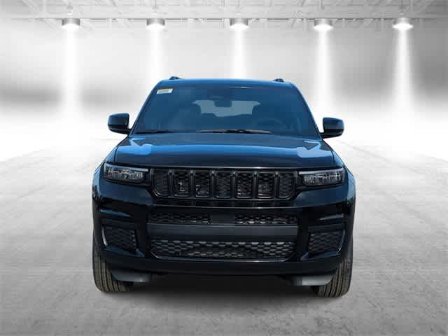 2025 Jeep Grand Cherokee Altitude X photo 3