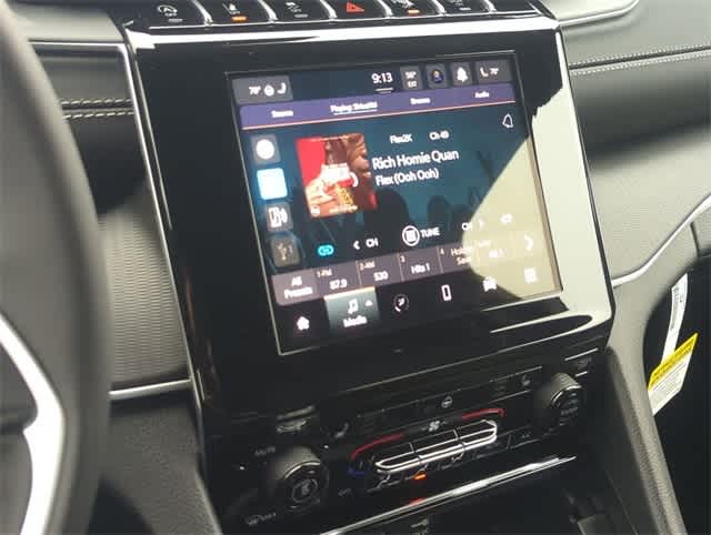 Thumbnail: 2025 Jeep Grand Cherokee - 28