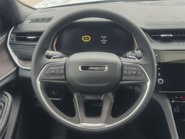 Thumbnail: 2026 Jeep Grand Cherokee - 23