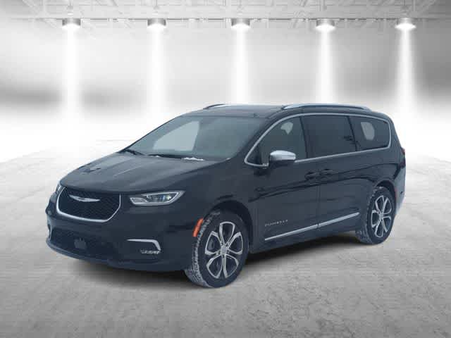 Thumbnail: 2026 Chrysler Pacifica - 4