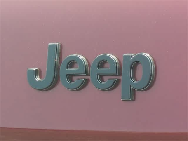 2025 Jeep Grand Cherokee Altitude 11
