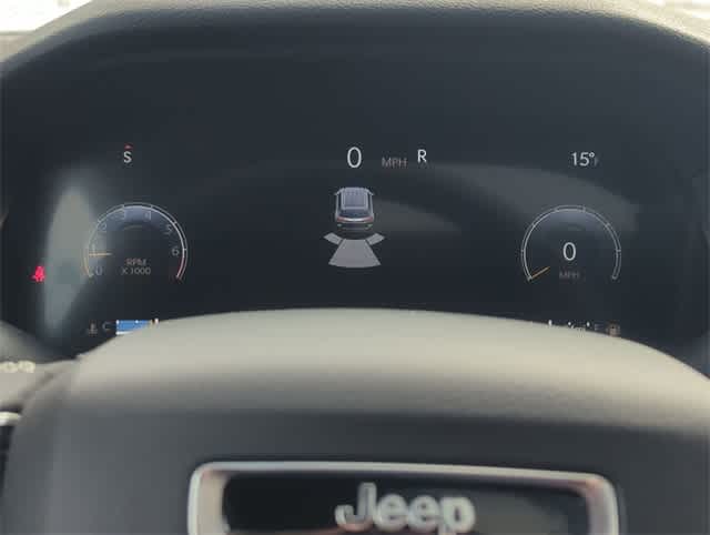 Thumbnail: 2025 Jeep Grand Cherokee L - 32