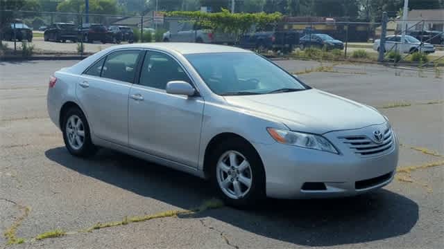 Used 2008 Toyota Camry LE with VIN 4T1BE46K58U200415 for sale in Garden City, MI