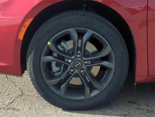 Thumbnail: 2026 Chrysler Pacifica - 14