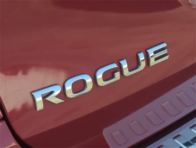 Thumbnail: 2017 Nissan Rogue - 12