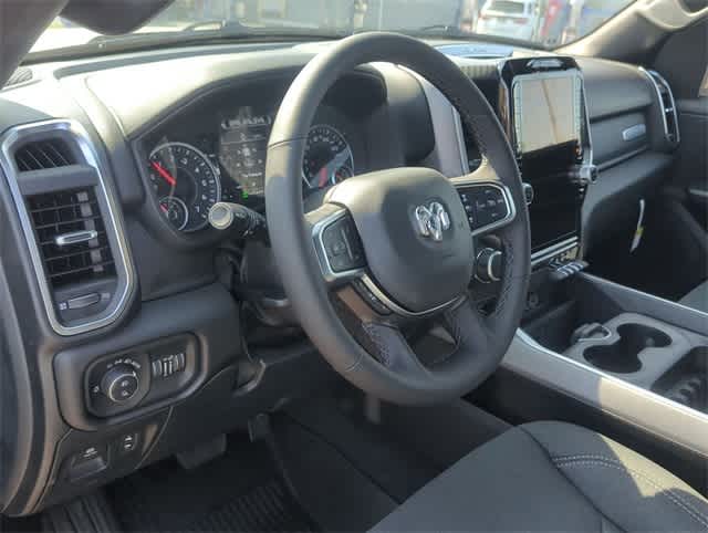 Thumbnail: 2025 RAM 1500 - 10