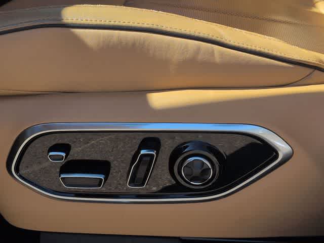 Thumbnail: 2022 Jeep Grand Cherokee - 17