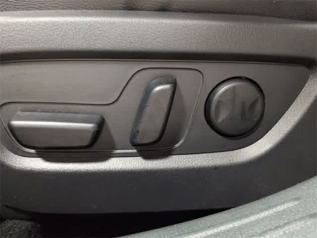 Thumbnail: 2025 Mazda CX-50 - 18