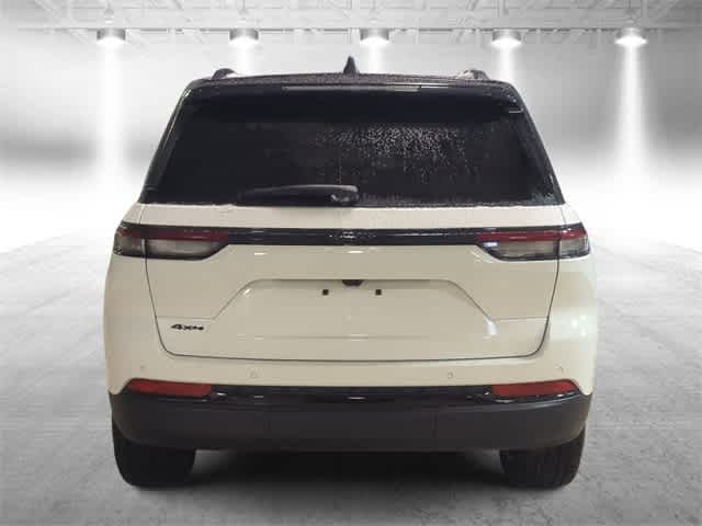 Thumbnail: 2025 Jeep Grand Cherokee - 7