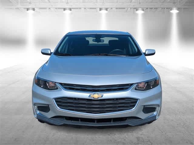 Thumbnail: 2016 Chevrolet Malibu - 3