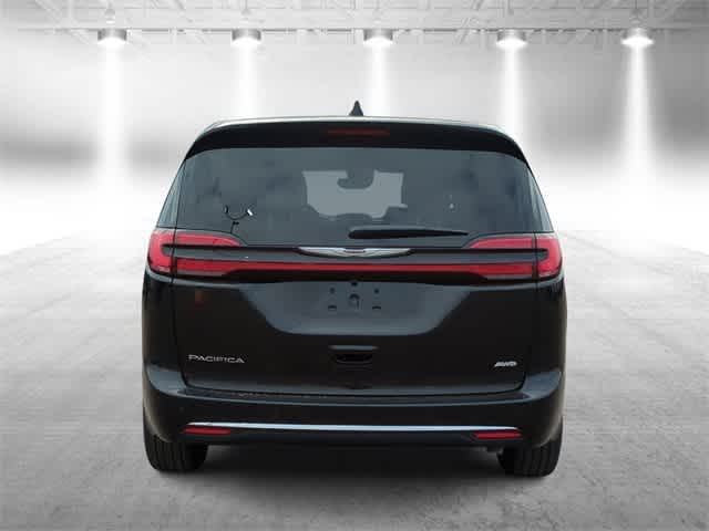 Thumbnail: 2026 Chrysler Pacifica - 7