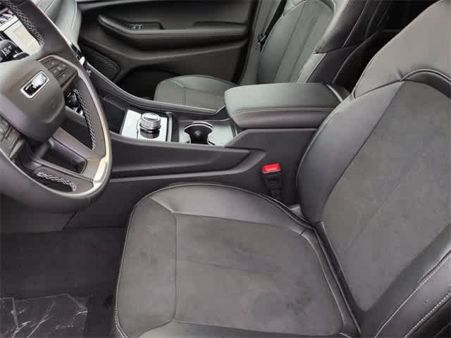 Thumbnail: 2025 Jeep Grand Cherokee - 16