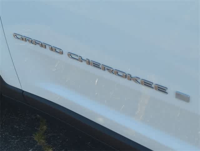 Thumbnail: 2025 Jeep Grand Cherokee - 13