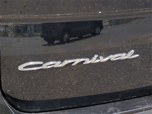 Thumbnail: 2022 Kia Carnival - 12