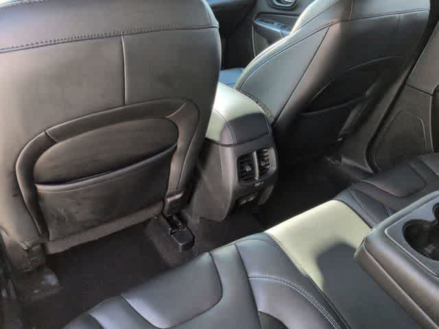 Thumbnail: 2021 Jeep Cherokee - 18