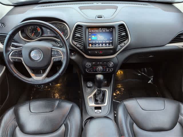 Thumbnail: 2018 Jeep Cherokee - 16