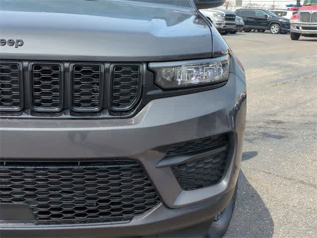 2025 Jeep Grand Cherokee Altitude 11