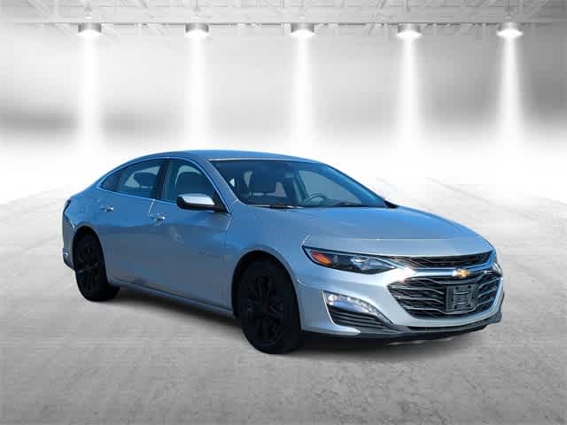 Thumbnail: 2020 Chevrolet Malibu - 2