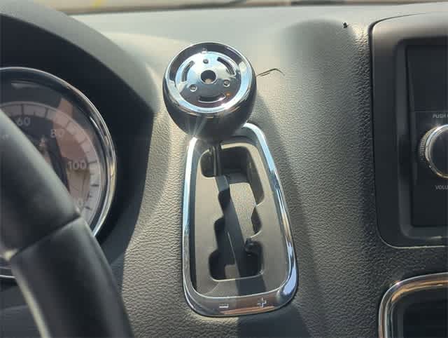 Thumbnail: 2014 Dodge Grand Caravan - 30