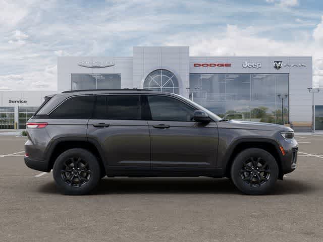 Thumbnail: 2026 Jeep Grand Cherokee - 21
