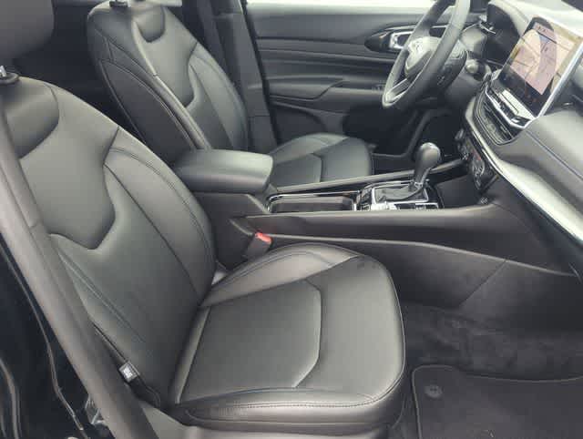 Thumbnail: 2025 Jeep Compass - 24