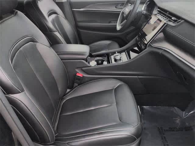 Thumbnail: 2023 Jeep Grand Cherokee - 21