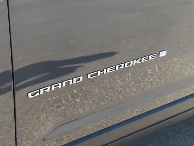 Thumbnail: 2025 Jeep Grand Cherokee - 13