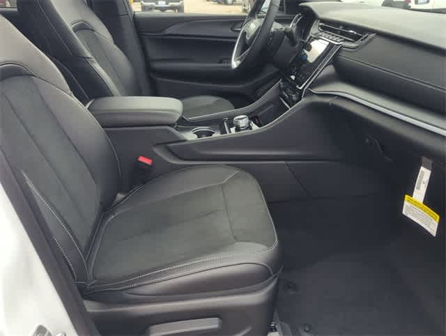 Thumbnail: 2025 Jeep Grand Cherokee - 23