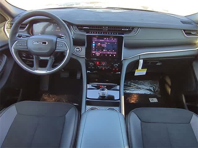 Thumbnail: 2025 Jeep Grand Cherokee - 15