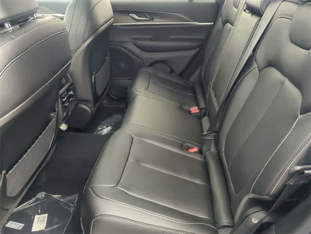 Thumbnail: 2025 Jeep Grand Cherokee - 20