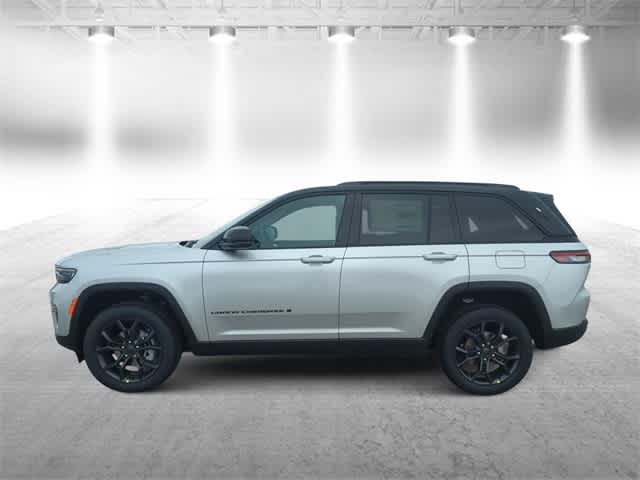 Thumbnail: 2025 Jeep Grand Cherokee - 5