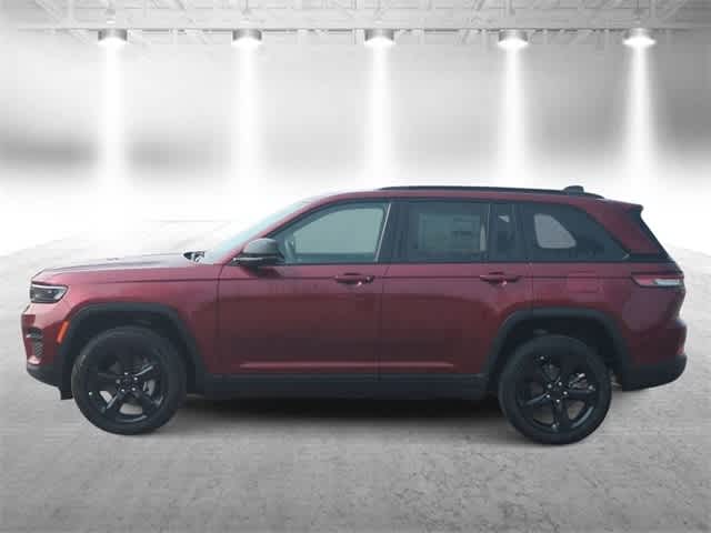 2025 Jeep Grand Cherokee Altitude 5
