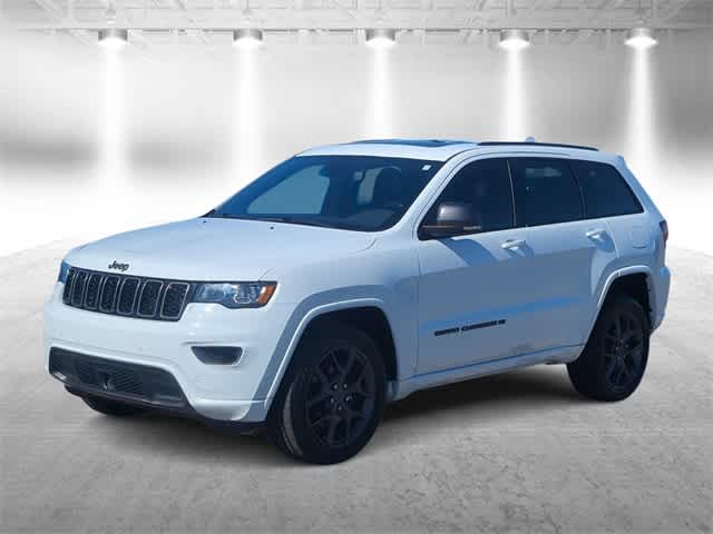 2021 Jeep Grand Cherokee Anniversary Edition photo 3