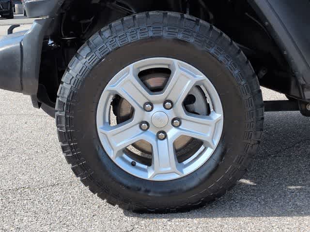 Thumbnail: 2018 Jeep Wrangler - 14