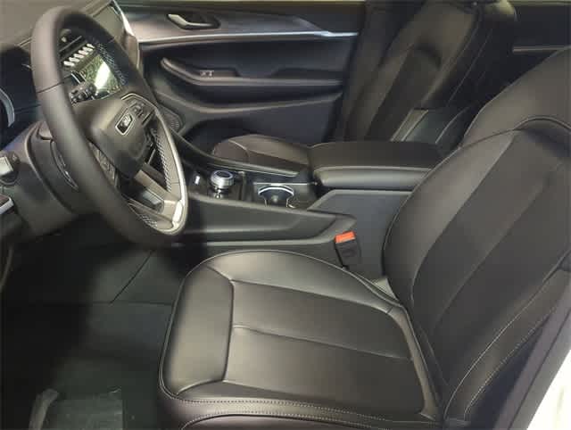 Thumbnail: 2025 Jeep Grand Cherokee - 16